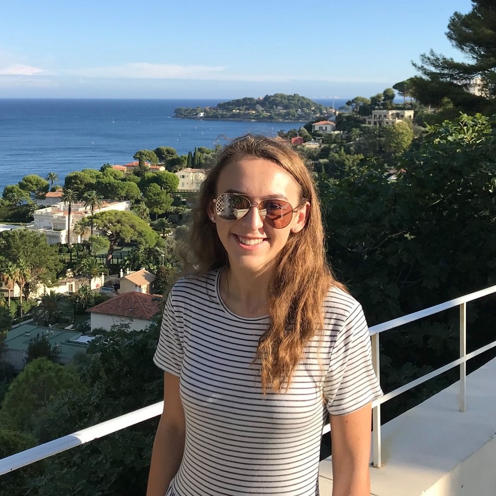 Meet your Posher, Christina